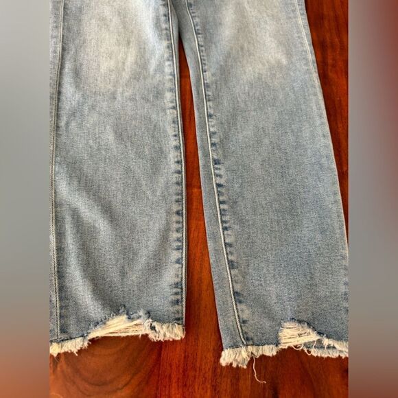 NWT Destructed frayed hem Button Fly High Rise Skinny Jeans Light Wash  sz 29/8 - Picture 13 of 16